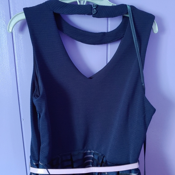 Adorable Sleeveless Navy & Lavender Dress W/Purse - Picture 4 of 6